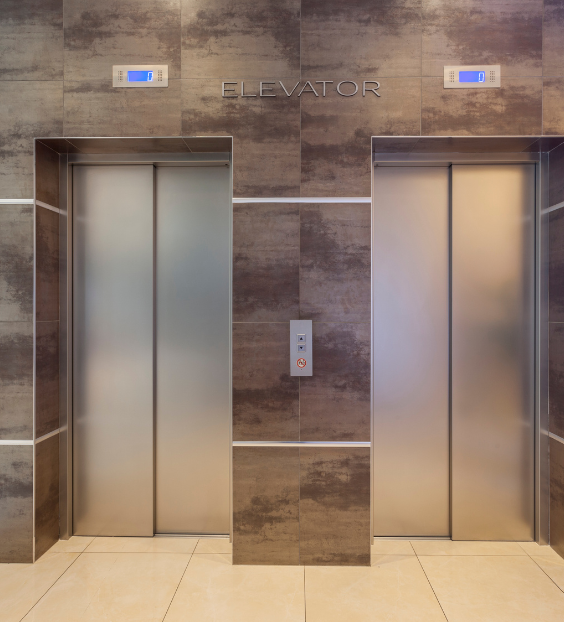 Thang máy tải khách